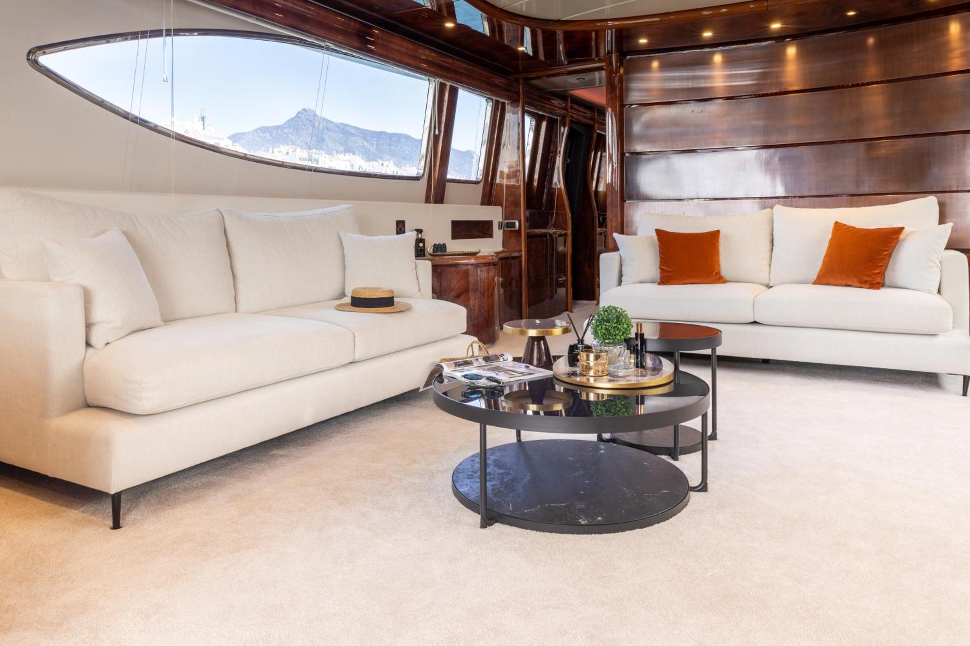 Super Yacht Located In Puerto Banus Hotel Marbella Exterior foto