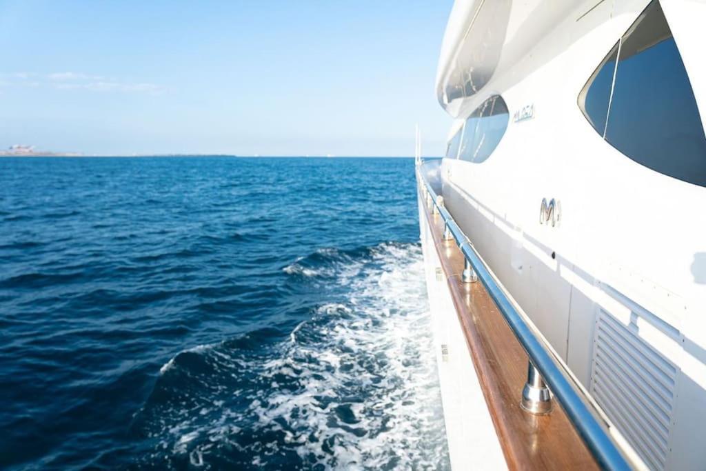 Super Yacht Located In Puerto Banus Hotel Marbella Exterior foto